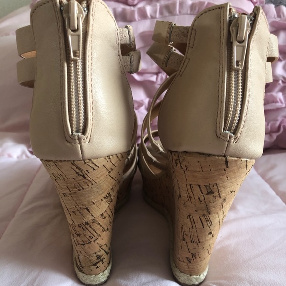 🌟 Qupid brand Wedge strappy sandals 🌟 - Picture 2 of 6